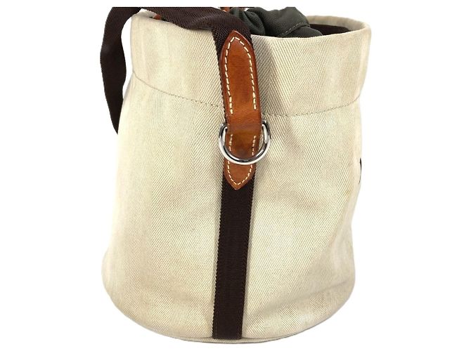 Hermès Sac de Pansage Bucket Bag Beige - vista 3