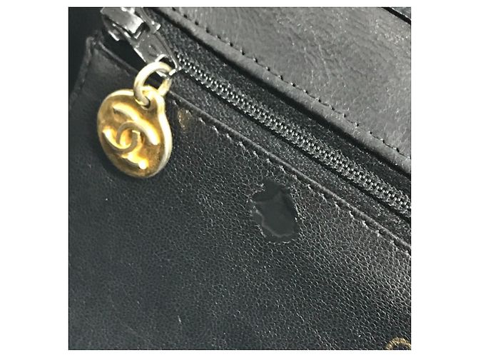 Timeless Chanel Vintage Matelassé Quilted Shoulder Bag Black - view 16