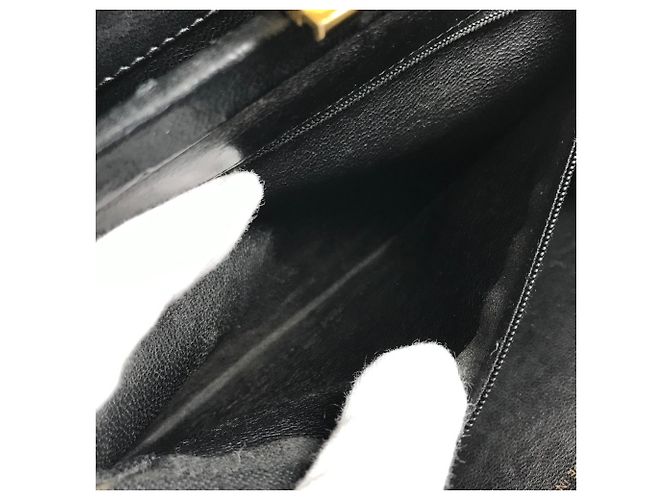 Timeless Chanel Vintage Matelassé Quilted Shoulder Bag Black - view 17