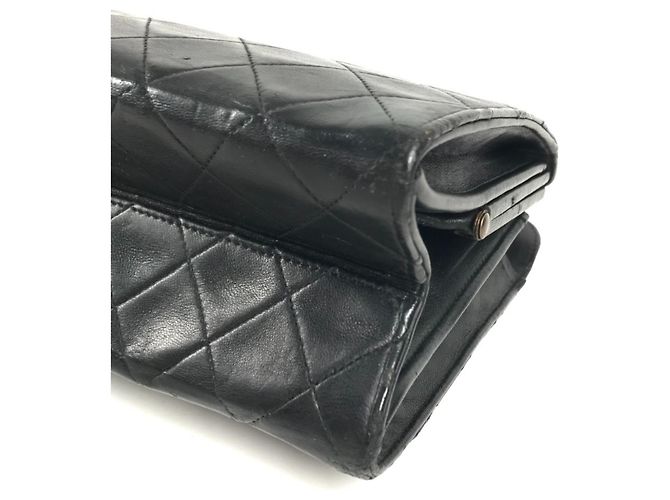 Timeless Chanel Vintage Matelassé Quilted Shoulder Bag Black - view 6