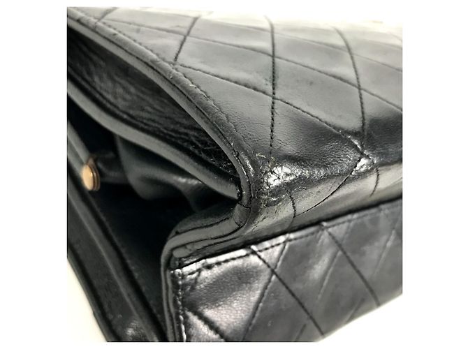 Timeless Chanel Vintage Matelassé Quilted Shoulder Bag Black - view 8