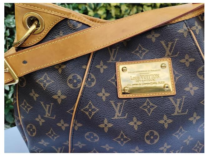 Borsa a tracolla Louis Vuitton Galliera PM Monogram Canvas Marrone Monogramma - vista 14