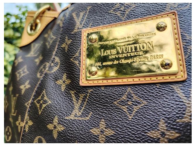 Borsa a tracolla Louis Vuitton Galliera PM Monogram Canvas Marrone Monogramma - vista 5