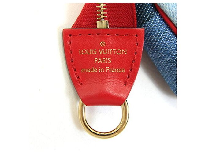 Louis Vuitton Monogram Denim Micro Pochette Accessoires Roja Azul - vista 4
