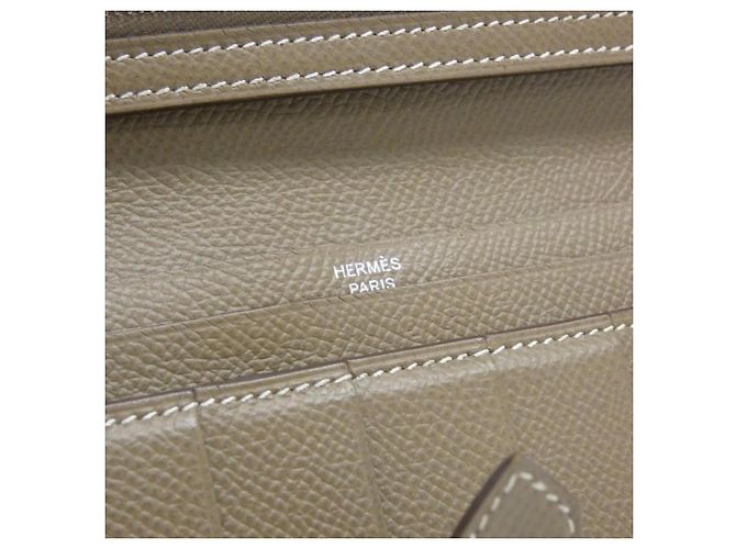 Hermès Cartera bi-fold Hermes Bearn Soufflé Gris pardo - vista 7