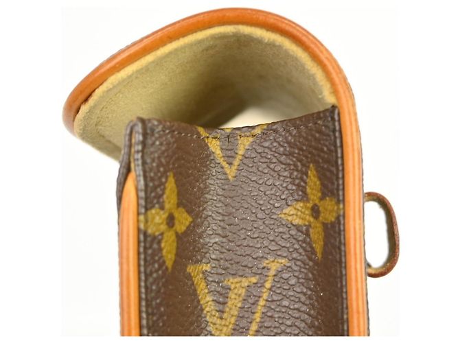 Louis Vuitton Florentine Canvas Medium Marrone - vista 3