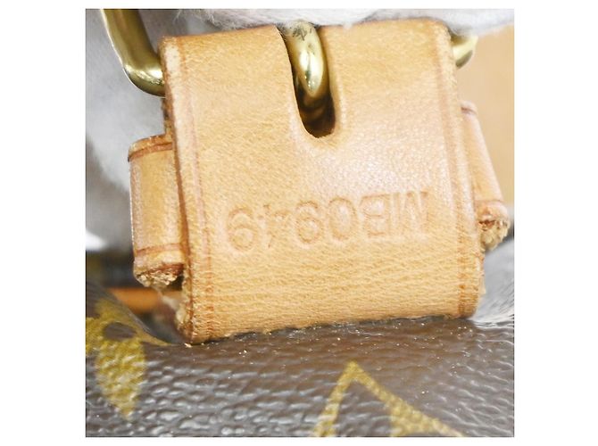 Louis Vuitton Saumur Monogram 35 Marrone - vista 7