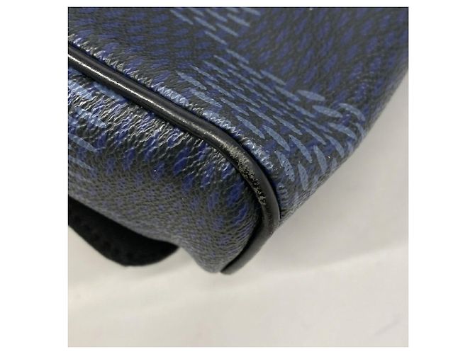 Borsa a tracolla Louis Vuitton Damiera Attitude District MM Blu navy - vista 6