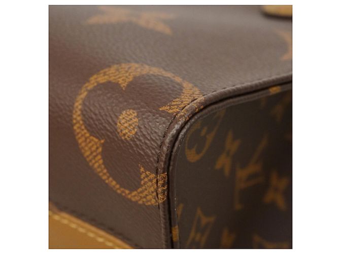 Borsa Louis Vuitton Monogram Giant Reverse OnTheGo PM Marrone - vista 6