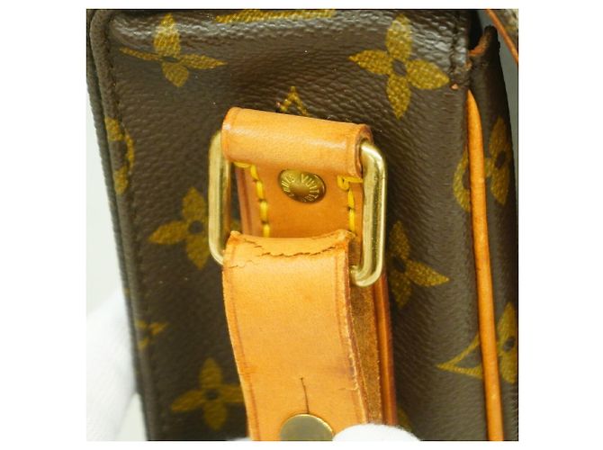Borsa a tracolla Louis Vuitton Monogram Cartouchiere MM Marrone - vista 6