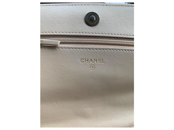 Chanel 19 Wallet on chain Beige - vista 14