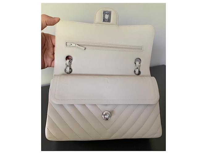 Borsa a tracolla Chanel Timeless Classique Chevron Medium Beige - vista 7