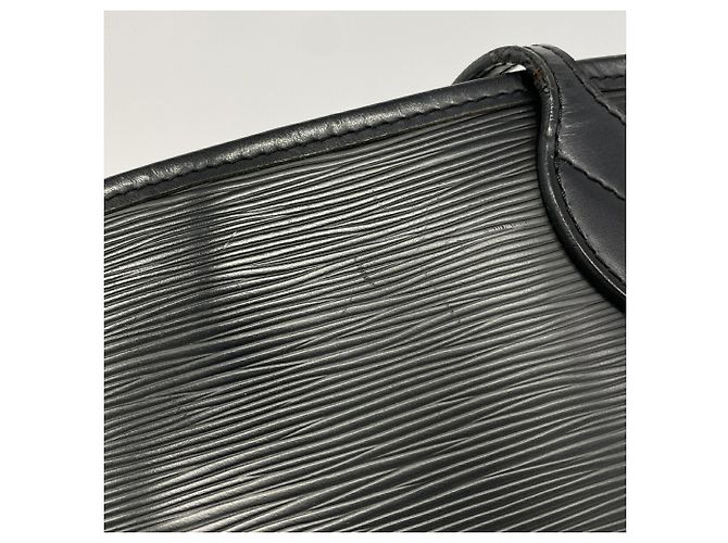 Borsa Tote Louis Vuitton Epi Neverfull MM Nero - vista 10