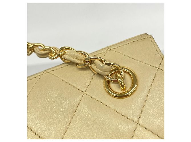 Borsa a tracolla Chanel Matelassé con catena Beige - vista 10