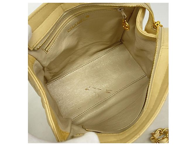 Borsa a tracolla Chanel Matelassé con catena Beige - vista 4