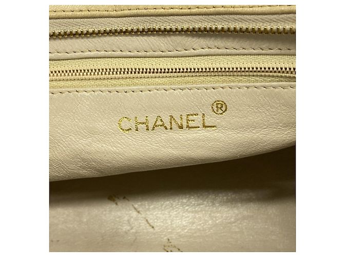Borsa a tracolla Chanel Matelassé con catena Beige - vista 5