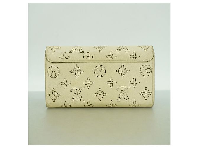 Louis Vuitton Mahina Portefeuille Iris Long Wallet Bianco sporco - vista 9