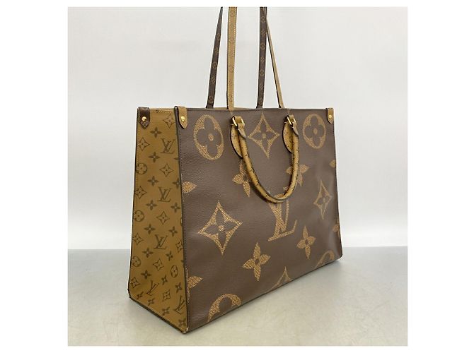 Borsa Tote Louis Vuitton Monogram Giant Reverse OnTheGo GM Marrone - vista 2