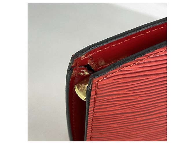Borsa Louis Vuitton Epi Saint Jacques Rosso - vista 7