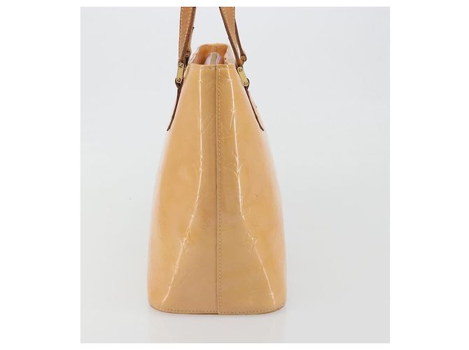 Louis Vuitton Houston Monogram Vernis Bege - vista 4