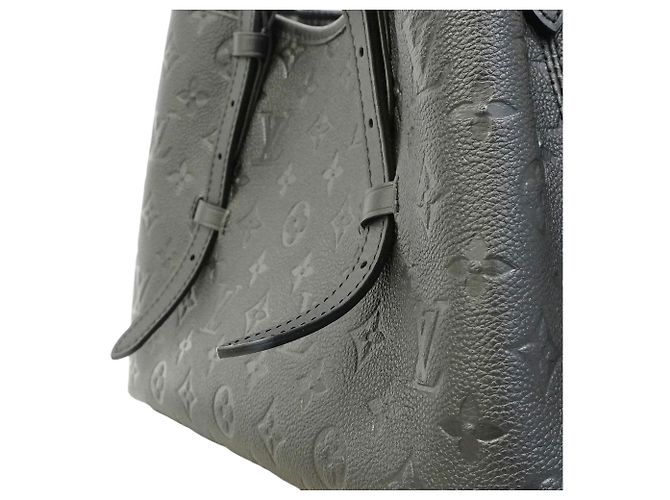 Borsa Louis Vuitton Monogram Empreinte Babylon Tote PM Nero - vista 6