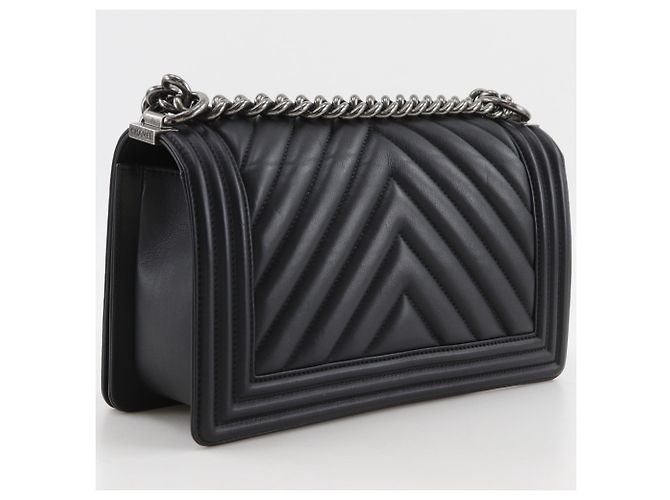 Borsa a tracolla Chanel Boy 25 con catena Nero - vista 3