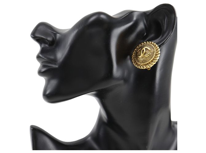 Orecchini Chanel Coco Mark placcati in oro D'oro - vista 2