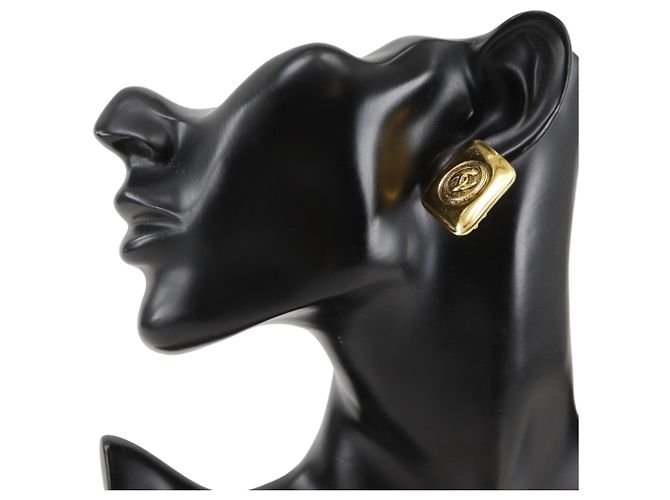 Orecchini Chanel Coco Mark placcati in oro D'oro - vista 2