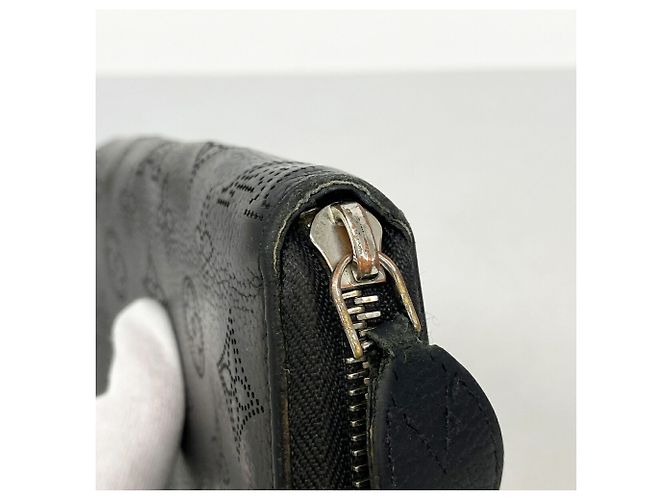 Louis Vuitton Mahina Zippy Wallet M61867 Noir Nero - vista 7