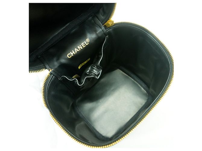 Borsa Vanity Chanel in pelle d'agnello nera Nero - vista 4