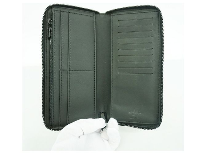 Louis Vuitton Monogram Shadow Zippy Wallet Black - view 3