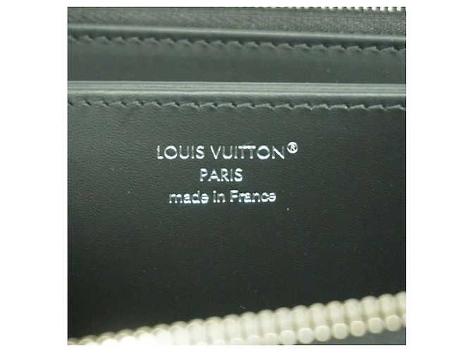 Cartera Zippy Louis Vuitton Mahina Negro - vista 4