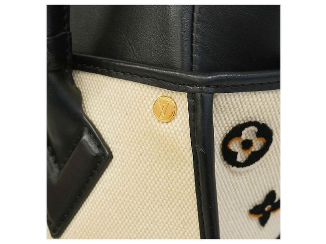 Louis Vuitton Monogram Tuffetage On My Side MM Handtasche Schwarz Aus weiß - Ansicht 10