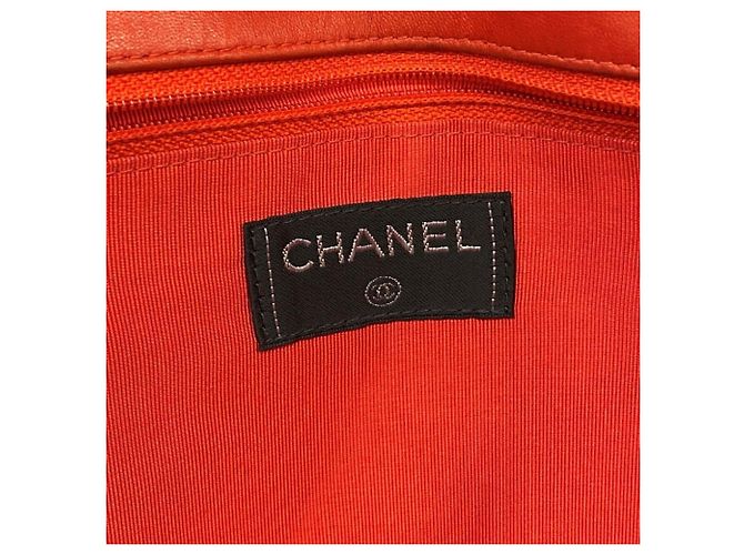 Borsa a tracolla Chanel in pelle verniciata rossa Rosso - vista 5