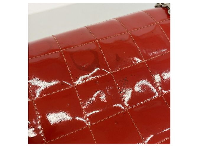 Borsa a tracolla Chanel in pelle verniciata rossa Rosso - vista 7