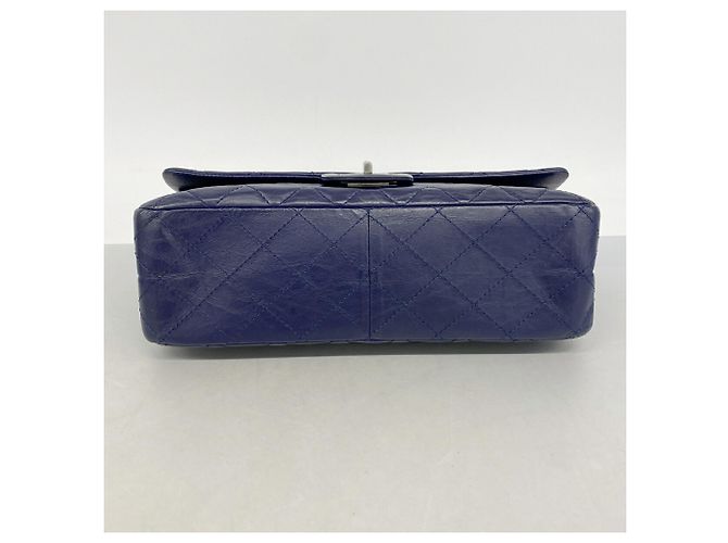 Borsa a tracolla Chanel in pelle blu 2.55 Matelassé - vista 3
