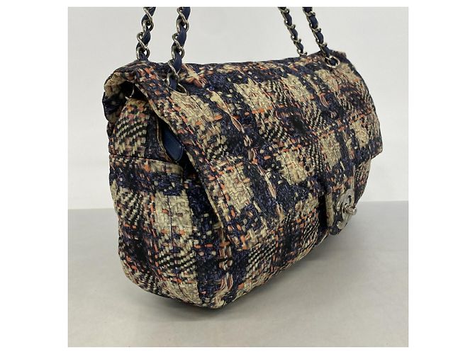 Borsa a tracolla Chanel in nylon Rosa Beige Blu navy - vista 2