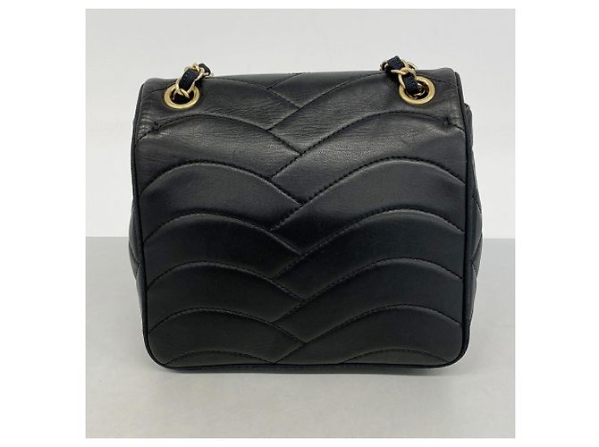 Borsa a tracolla Chanel in pelle d'agnello nera Nero - vista 10