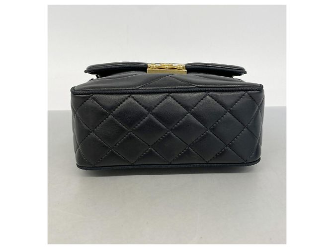 Borsa a tracolla Chanel in pelle d'agnello nera Nero - vista 3