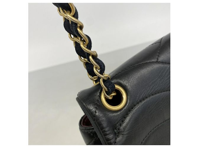 Borsa a tracolla Chanel in pelle d'agnello nera Nero - vista 8