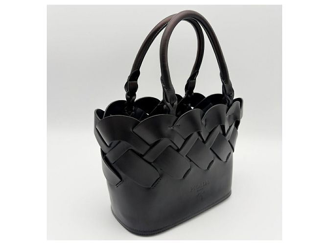 Saco Tote Prada em couro preto - vista 4