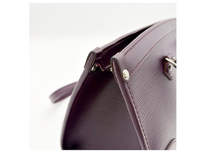 Borsa a tracolla Louis Vuitton in pelle Epi Porpora Viola scuro - vista 13