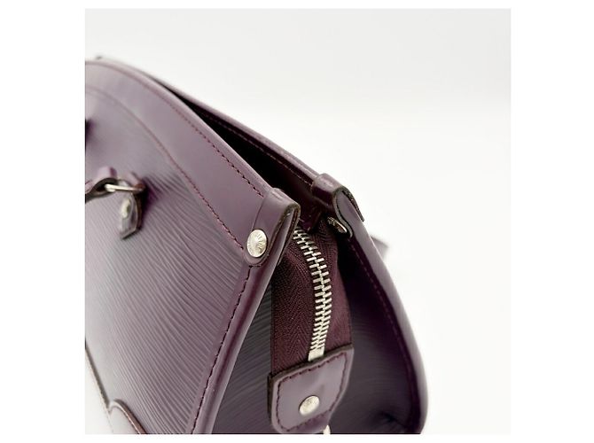 Borsa a tracolla Louis Vuitton in pelle Epi Porpora Viola scuro - vista 14