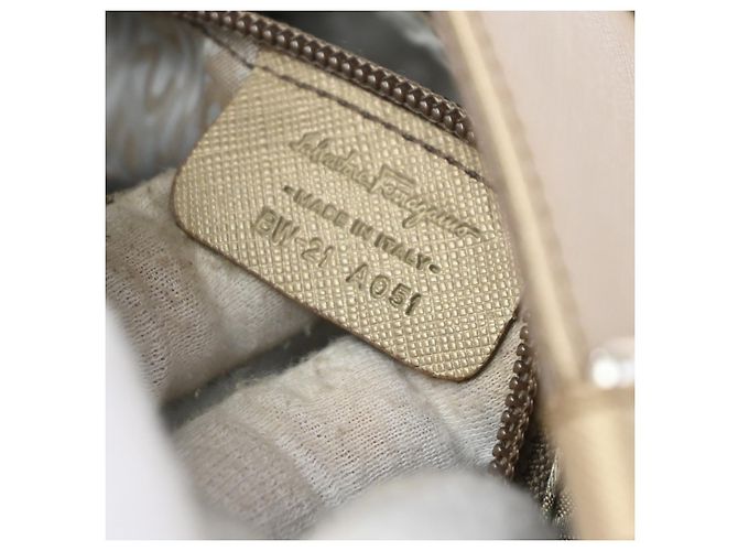 Salvatore Ferragamo Gancini Leather Small Beige - vista 6