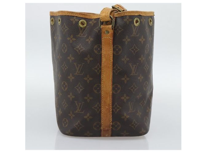 LOUIS VUITTON Monogram Petit Noe Shoulder Bag M42226 LV Auth 195085 Monogramma - vista 3