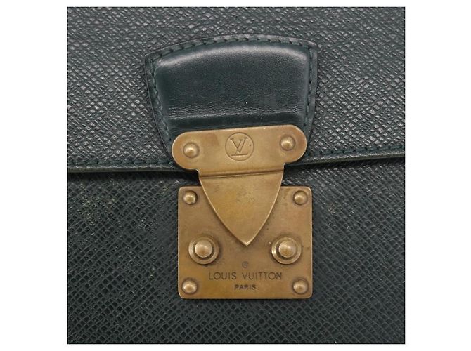 LOUIS VUITTON Pochette Kourad in Taiga Borsa Clutch Épicea M30194 LV Auth ka5641 - vista 18