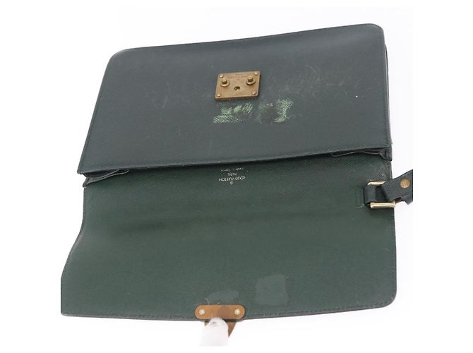 LOUIS VUITTON Pochette Kourad in Taiga Borsa Clutch Épicea M30194 LV Auth ka5641 - vista 19