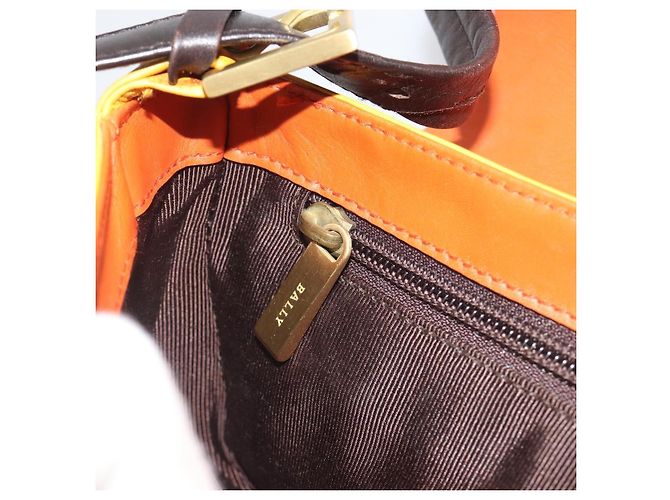 Borsa a tracolla BALLY in pelle Giallo Oro Auth 195037A D'oro - vista 24