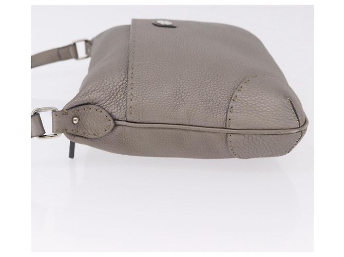 FENDI Celeria Schultertasche aus Leder Grau Silber authentisch 195653V Braun - Ansicht 4