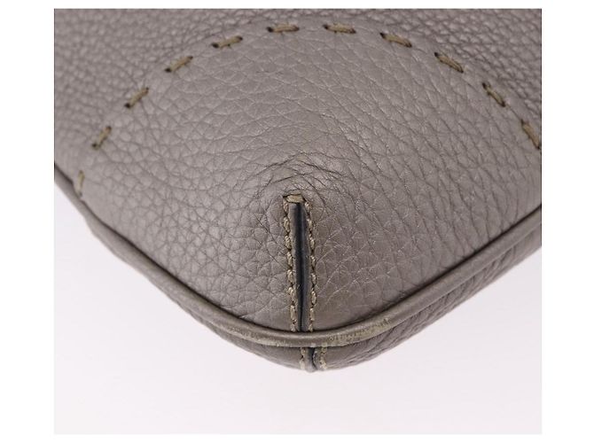 FENDI Celeria Schultertasche aus Leder Grau Silber authentisch 195653V Braun - Ansicht 9